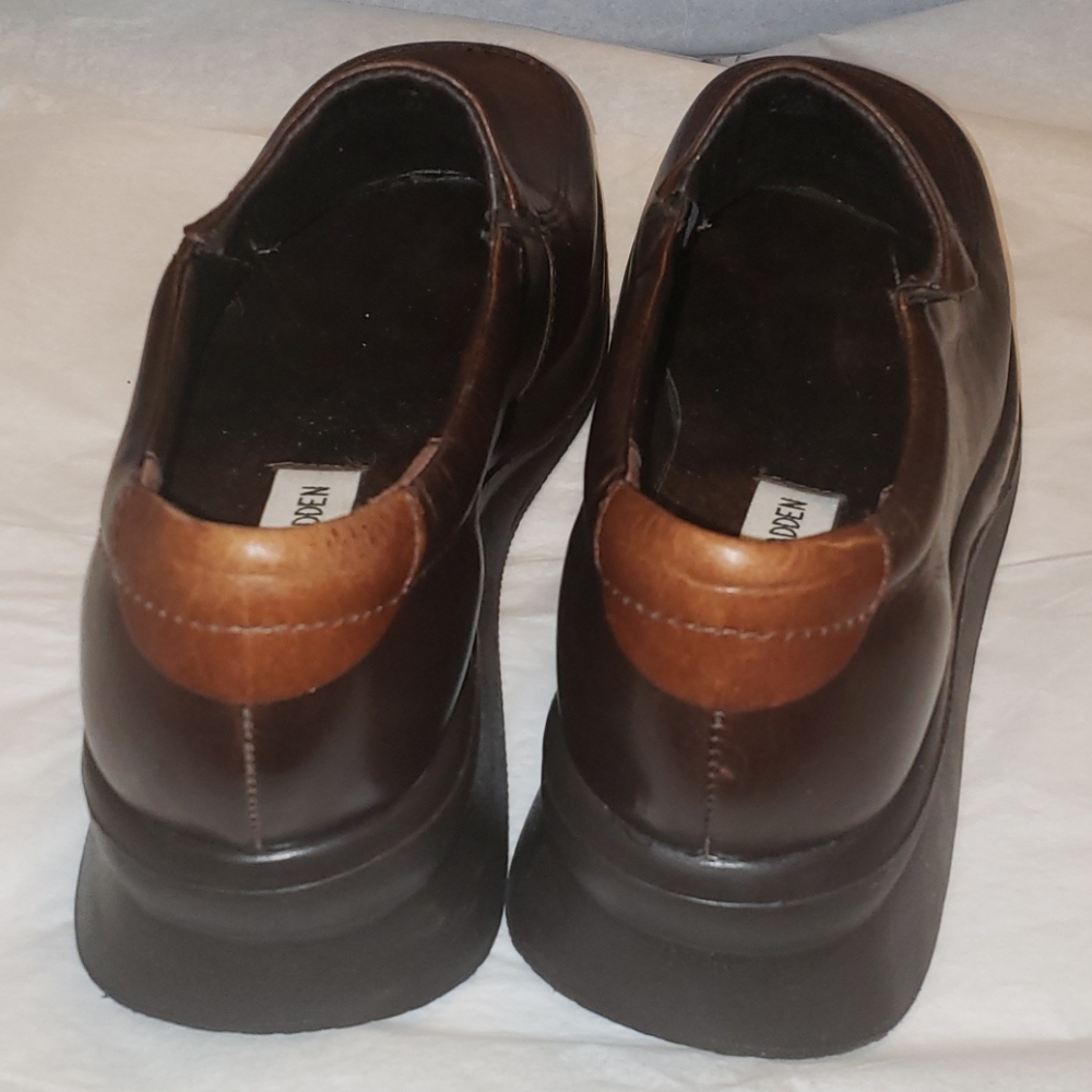 Shoes - Picture 3 of 5
